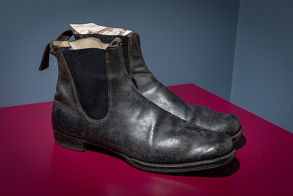 Chelsea boots, Rosegger's last pair of boots